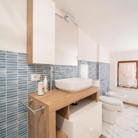 Apartman Compoltitu -